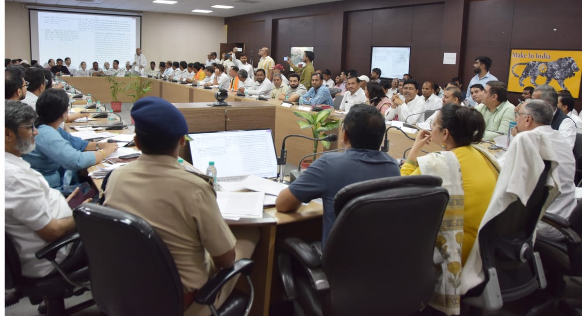 नागरिकों की हर समस्या का प्राथमिकता के आधार पर समाधान करवाएं अधिकारी : आरती सिंह राव