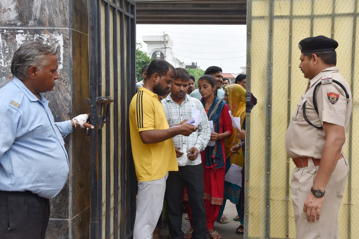 जिला में पारदर्शी एवं शांतिपूर्ण ढंग से संपन्न हुई एचटेट की परीक्षाएं : उपायुक्त