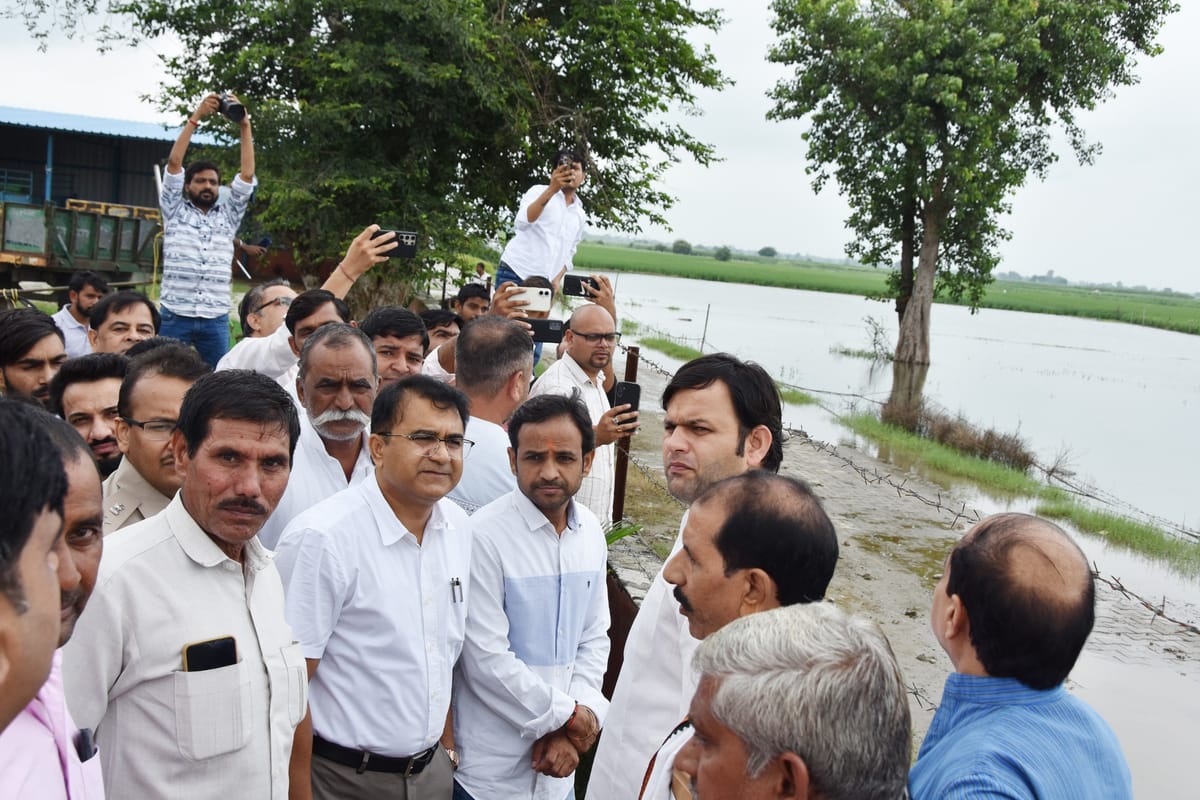 हरियाणा के खेल मंत्री गौरव गौतम ने यमुना में बढ़ते जलस्तर के दृष्टिगत किया गांवों का दौरा