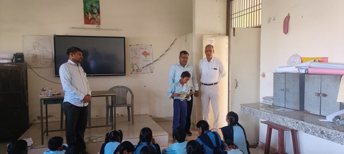 राजकीय वरिष्ठ माध्यमिक विद्यालय बघौला में उप जिला शिक्षा अधिकारी डॉ. मामराज ने किया औचक निरीक्षण