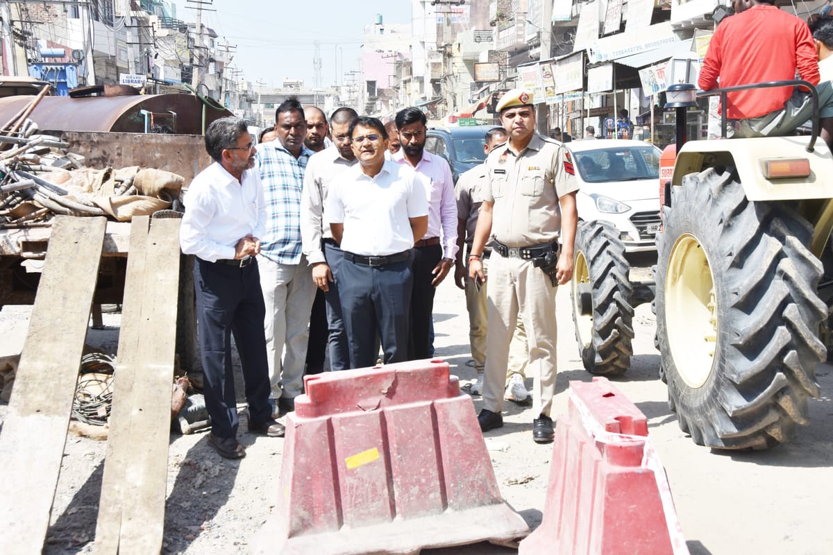 पलवल-अलीगढ़ रोड पर निर्माण कार्य के चलते 15 अक्तूबर तक किया गया पूर्णत: बंद - उपायुक्त