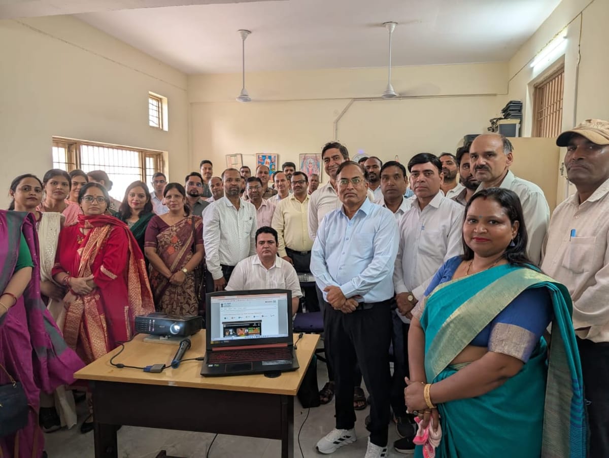 राजीव दीक्षित की जयंती, पुण्यतिथि व स्वदेशी दिवस पर स्वास्थ्य शिविर का हुआ आयोजन