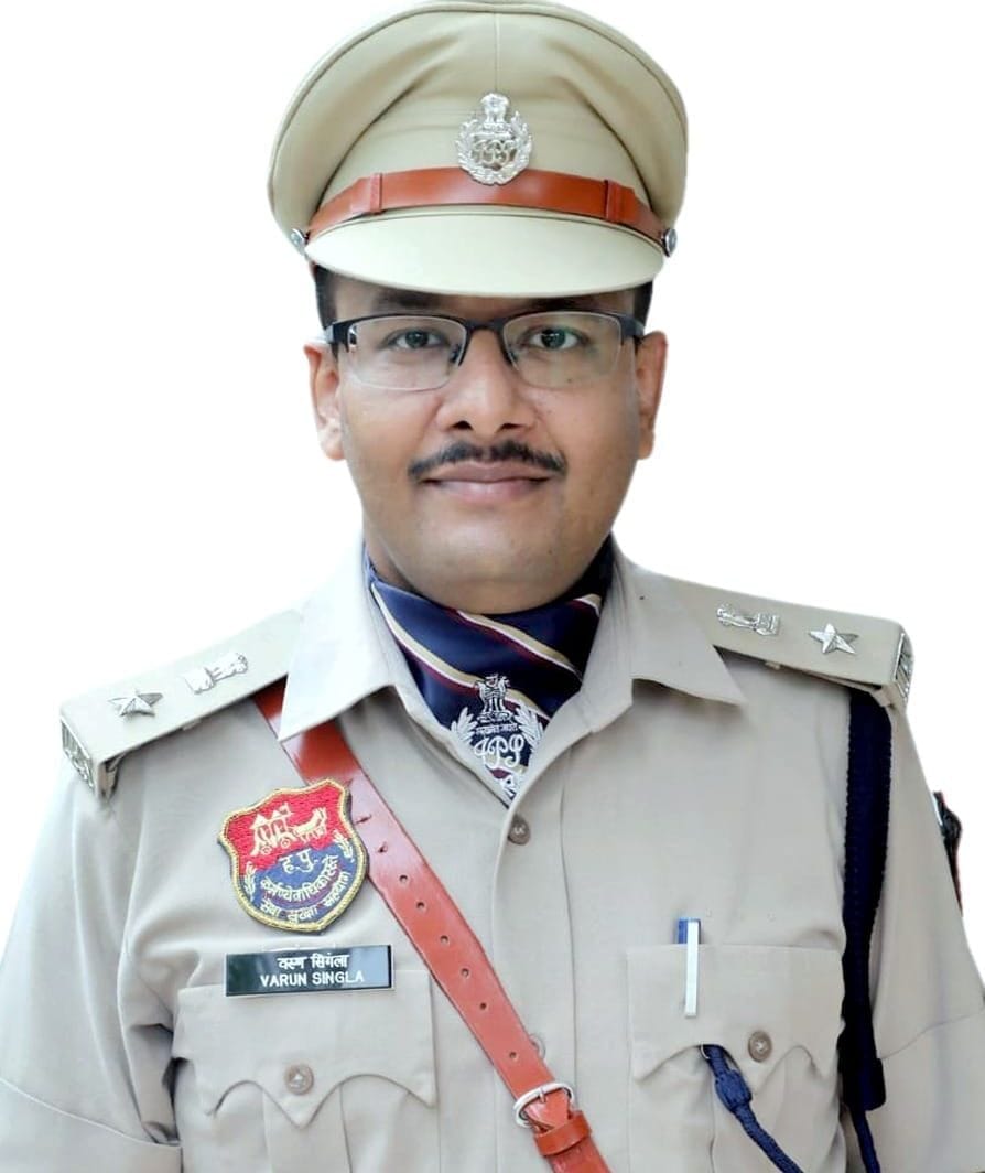 साईबर अपराधों से बचने के लिए जागरुकता व सतर्कता ही सबसे बड़ा हथियार - वरुण सिंगला