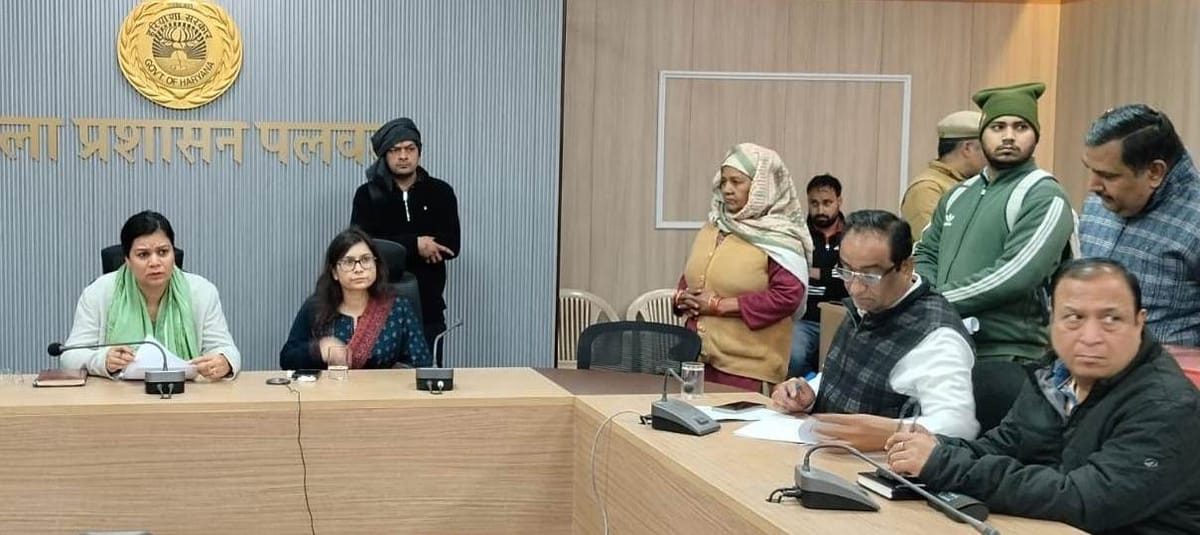 एसडीएम ज्योति ने समाधान शिविर में सुनी आमजन की शिकायतें