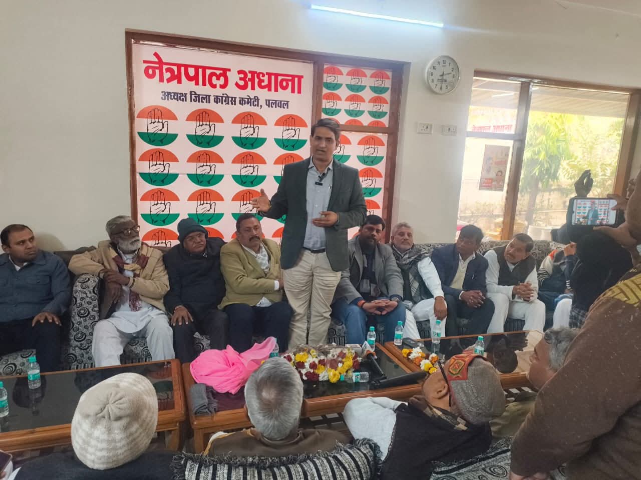 पलवल कांग्रेस के जिला पदाधिकारियों ने लिया संगठन मतबूती का संकल्प