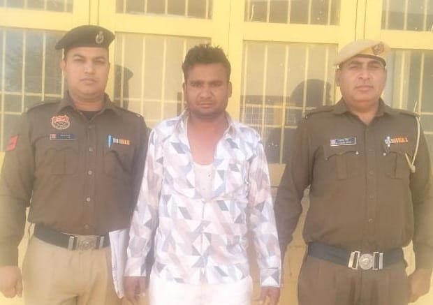 इलाज के नाम पर जबरन 12000 रुपए लेने मामले में शहर थाना पुलिस ने एक को  किया गिरफ्तार