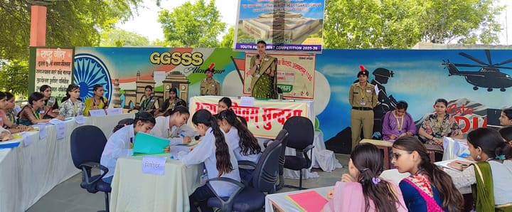 राजकीय कन्या विद्यालय अलावलपुर में हुआ युवा संसद कार्यक्रम