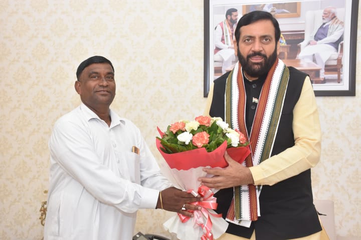मनोनीत पार्षद मानकचंद सैनी ने मुख्यमंत्री से भेंट कर पलवल की समस्याओं पर की चर्चा