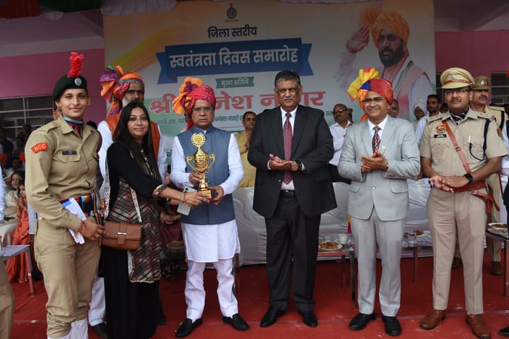 राजकीय महाविद्यालय पलवल की एन.सी.सी. छात्राओं का स्वतन्त्रता दिवस पर उत्कर्ष प्रदर्शन