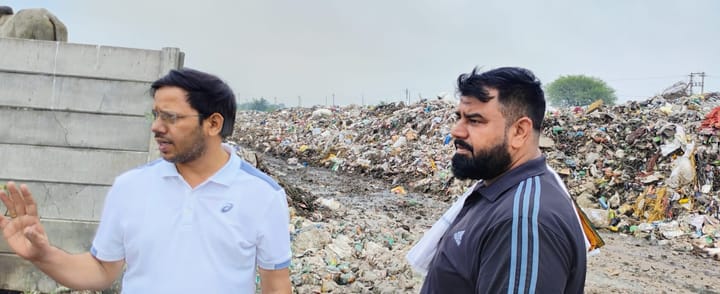 डोर-टू-डोर कचरा संग्रहण का कार्य देख रही भारती एच.आर. सॉल्यूशन्स प्रा. लि. की खुली पोल - चेयरमैन डाॅ यशपाल