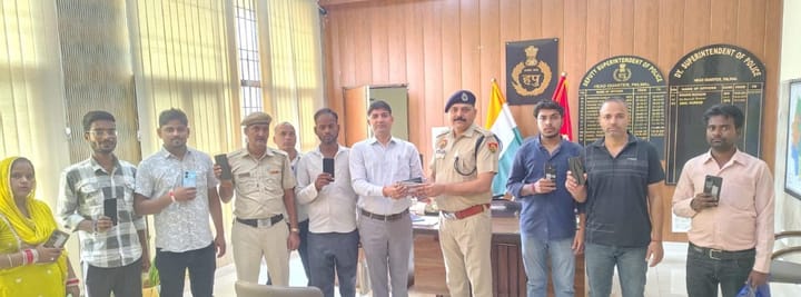 साइबर सेल टीम पलवल ने अगस्त माह में ढूंढ निकाले लाखों रुपए के 20 मोबाइल फोन