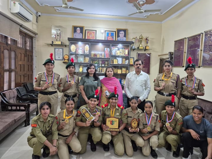 एसडी कालेज पलवल की एनसीसी गर्ल्स कैडेट्स ने कैंप में लहराया परचम