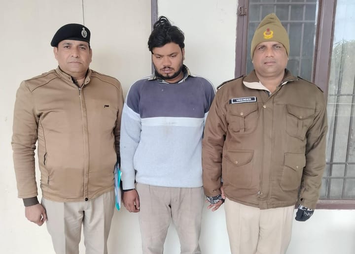 पुलिस ने ब्लाइंड मर्डर का पर्दाफाश कर 24 घंटे के अंदर ही आरोपी पर कसा शिकंजा